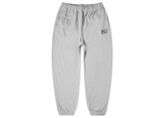 Stüssy x Nike Fleece Pants „Grey“ Stussy Nike Apparel Beitrag (1100 × 785 px)