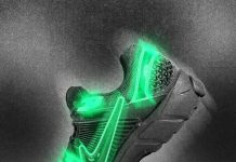 Dover Street Market x Nike Zoom Vomero 5 „Black“