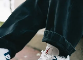 Nike SB x Air Jordan 4 SP „White Navy Blue“