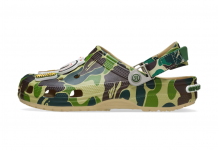 BAPE x Crocs Classic Clog „Green Camo“