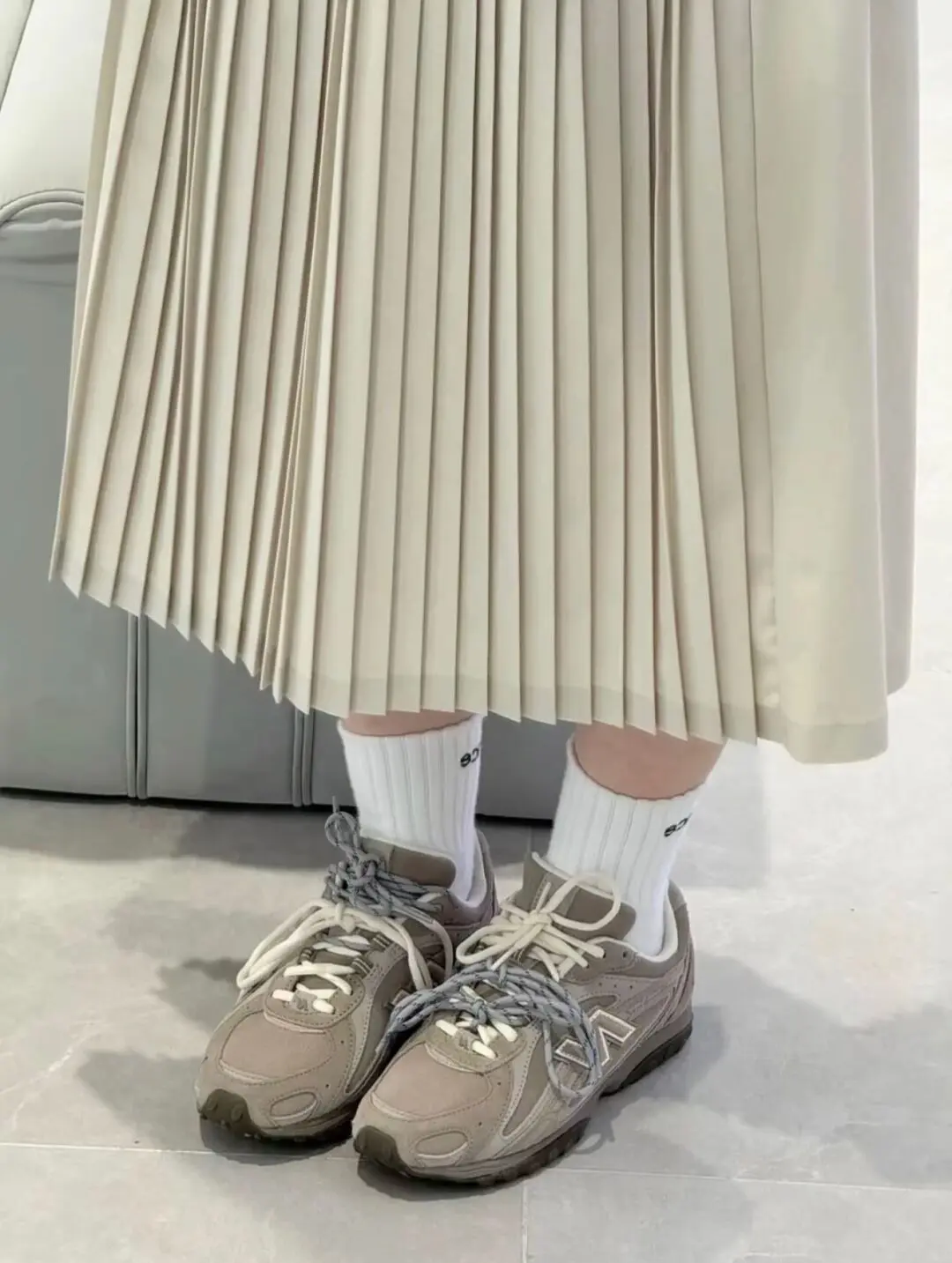 New Balance 204L "Beige" 1sfad55s55RRRRR 33.jpg 1