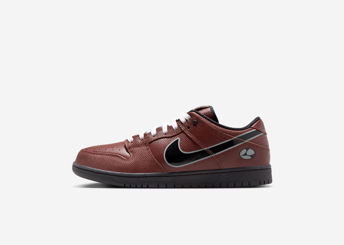 Limosine Skateboards x Nike SB Dunk Low "Dark Pony" sb dunk low pro E794B7 E5A5B3E6BB91E69DBFE99E8B 5LglmA9M