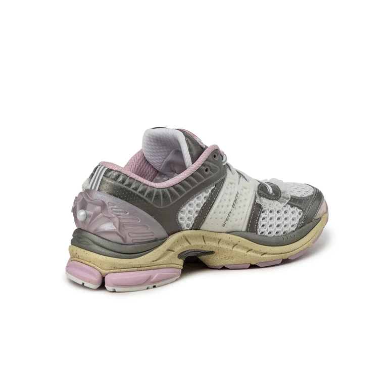 Metagirl x Saucony Progrid Paramount "Daughter of the Moon" vndCihBuEAt36o41D5CP S61021 1 Saucony x Metagirl Pro Grid Paramount Moon Lilac os