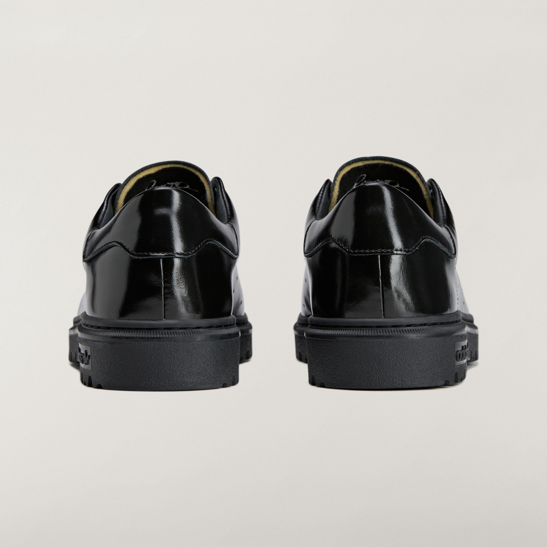 Spongebob SquarePants x Adidas Stan Smith Freizeit "Black" image 16