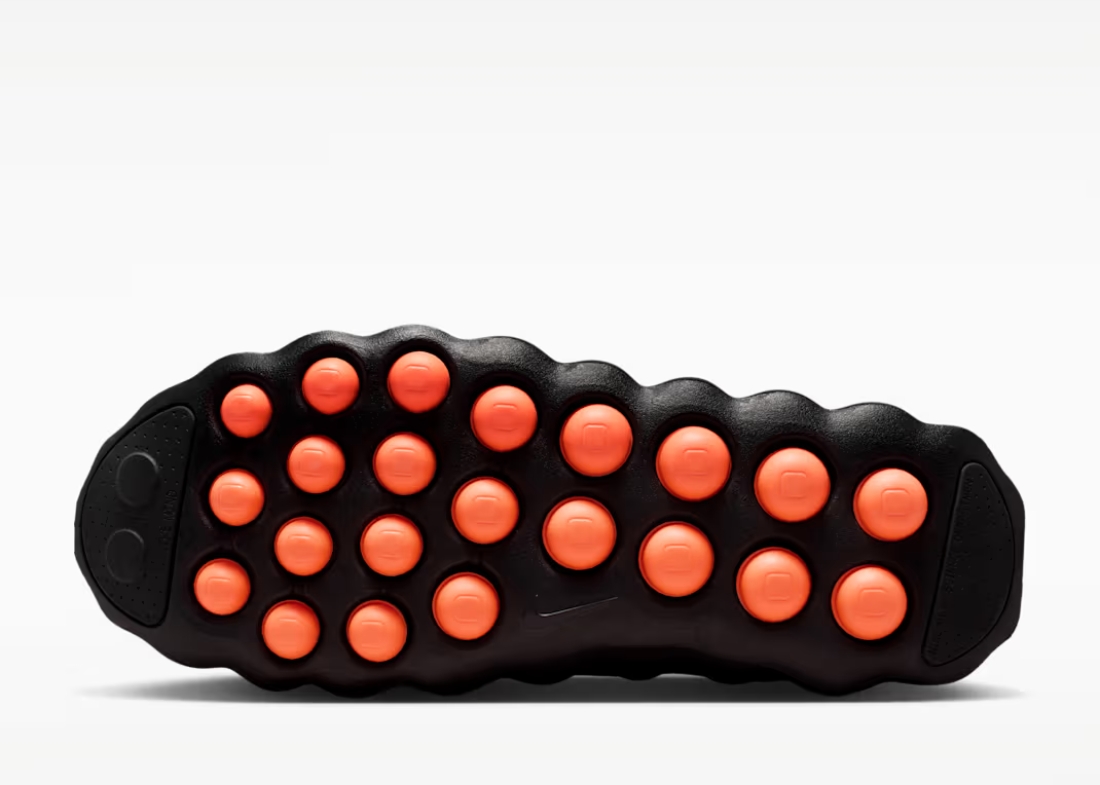 Nike Mind 002 "Black Hyper Crimson" Nike Mind 002 HQ4308 001 Beitrag 1100 × 785 px 1