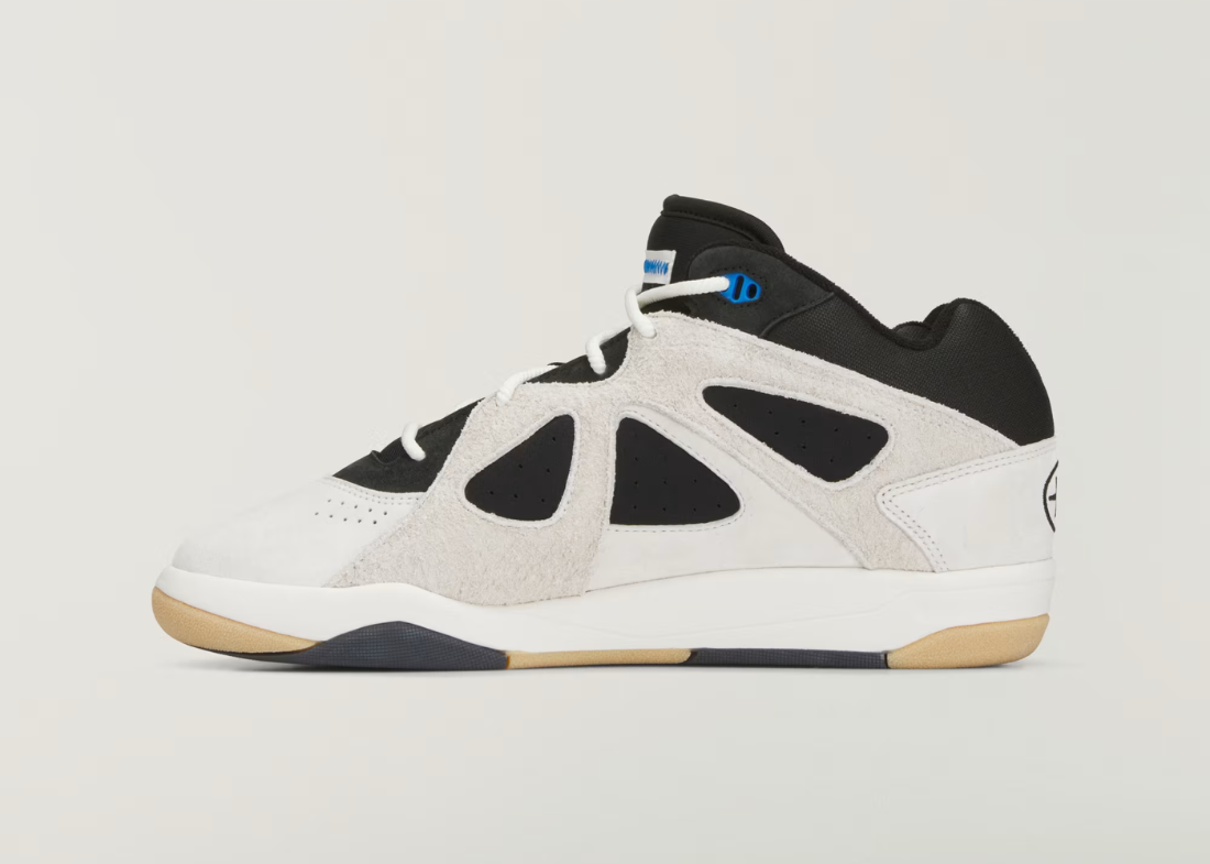 Bad Bunny x Adidas BadBo 1.0 "Cloud White Black" Bad Bunny x adidas BadBo 1.0 JS3886 Beitrag 1100 × 785 px 4