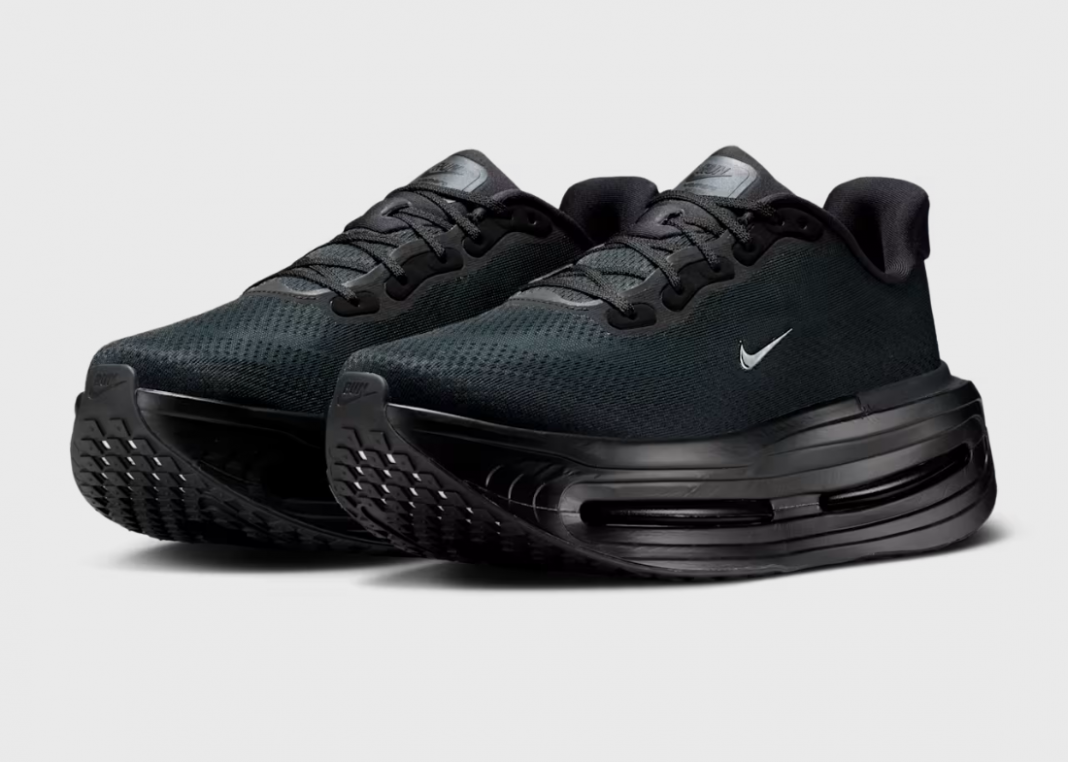 Nike Vomero Premium SP IQ0627-001 Beitrag (1100 × 785 px) (2) Nike Vomero Premium SP IQ0627-001 Beitrag (1100 × 785 px) (2)