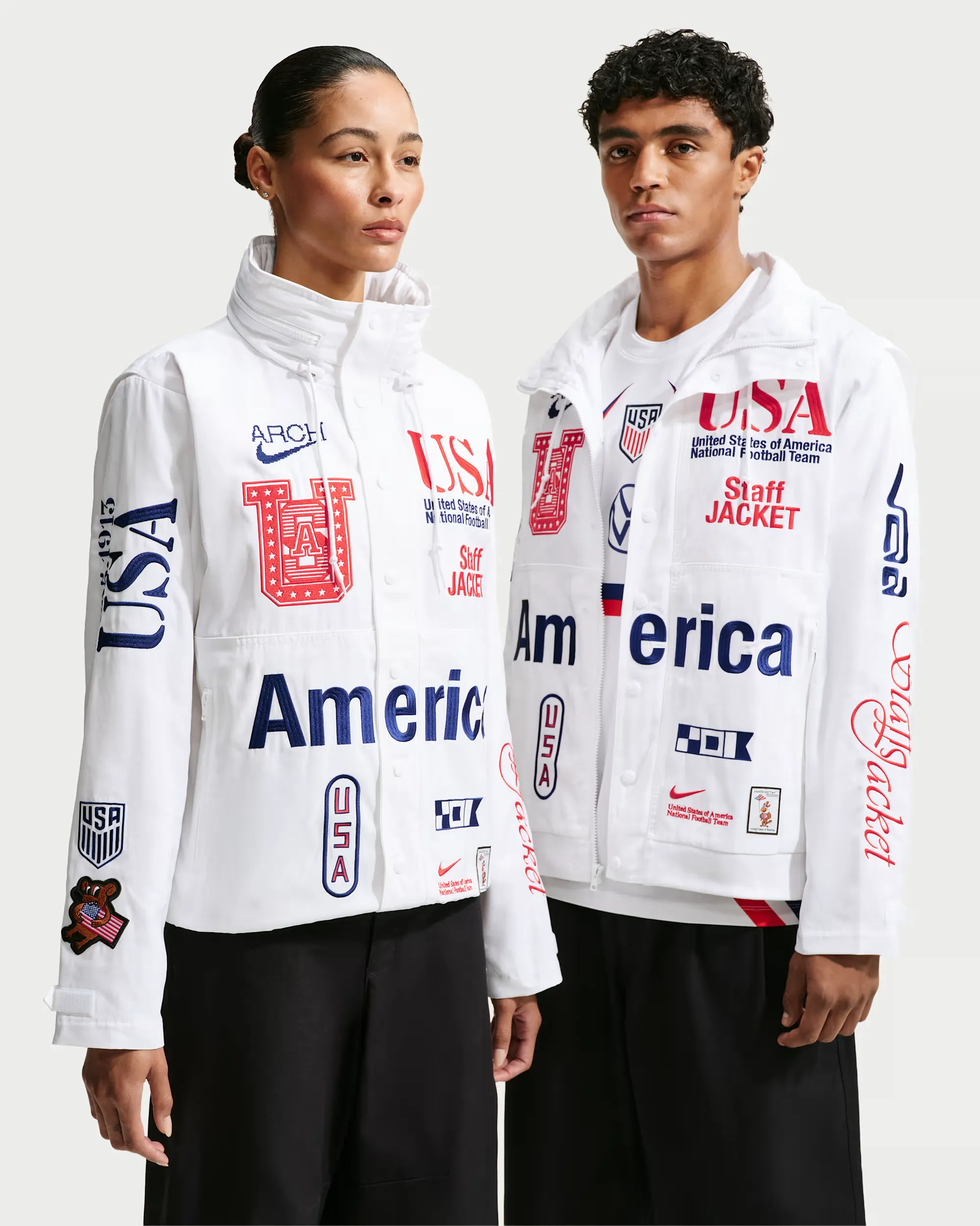 Virgil Abloh Archive x USA x Nike Kollektion 000000 VAA x Nike Staff Jacket Usa White II9805 100 img0 1000x1000 1