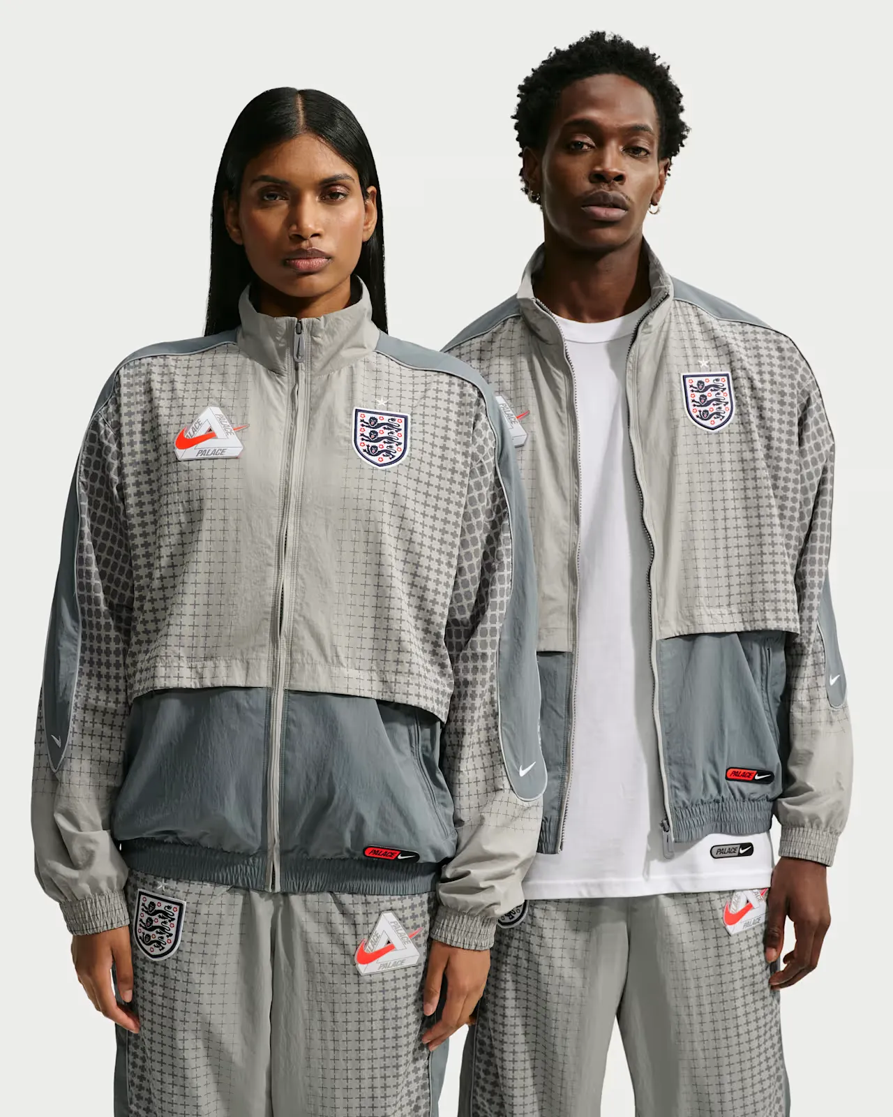 Palace x England x Nike Football Kollektion Palace x England x Nike Tracksuit Jacket Grey IM3201 052 img0 1000x1000 1